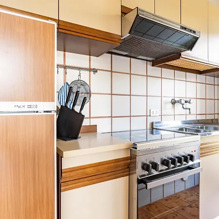 Guesthost - Comfy With Private Parking Near The Beach! Apartamento Viareggio