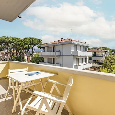 Comfy With Private Parking Near The Beach! Appartamento *